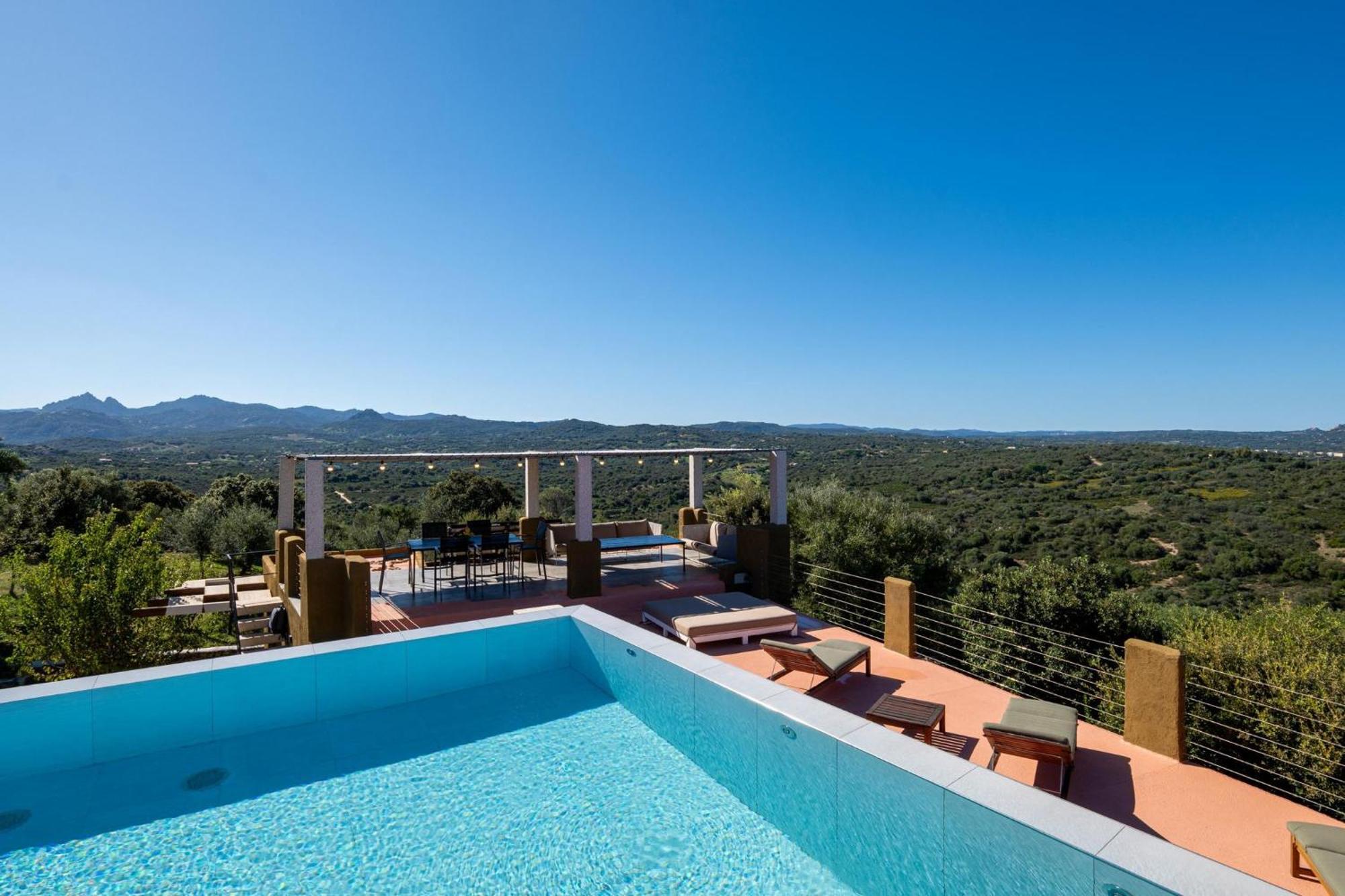 Villa Sole Among The Junipers Arzachena Exterior photo