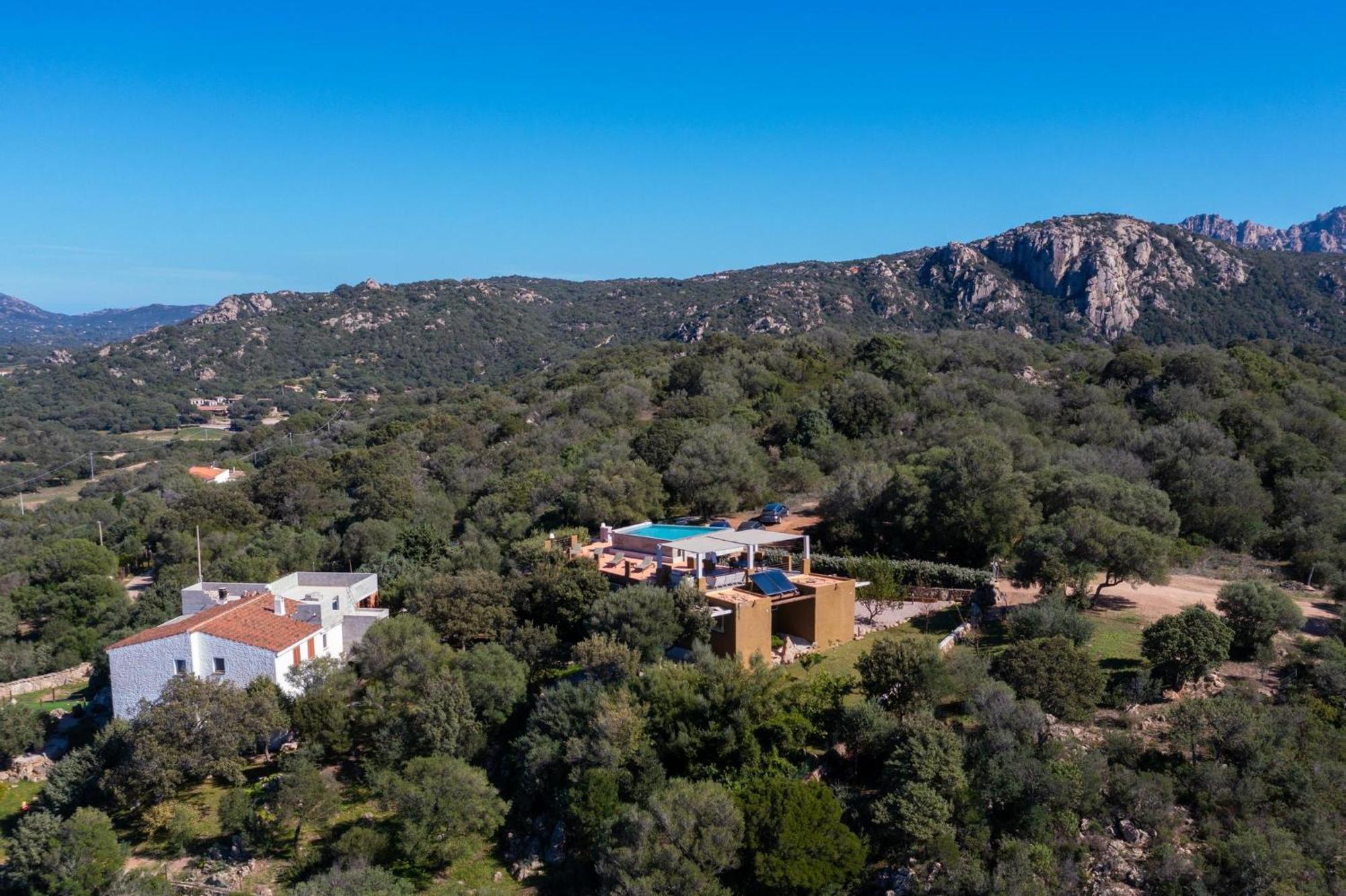 Villa Sole Among The Junipers Arzachena Exterior photo